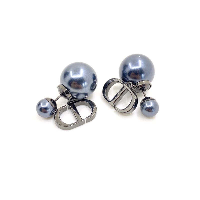 ch**an D*or earrings